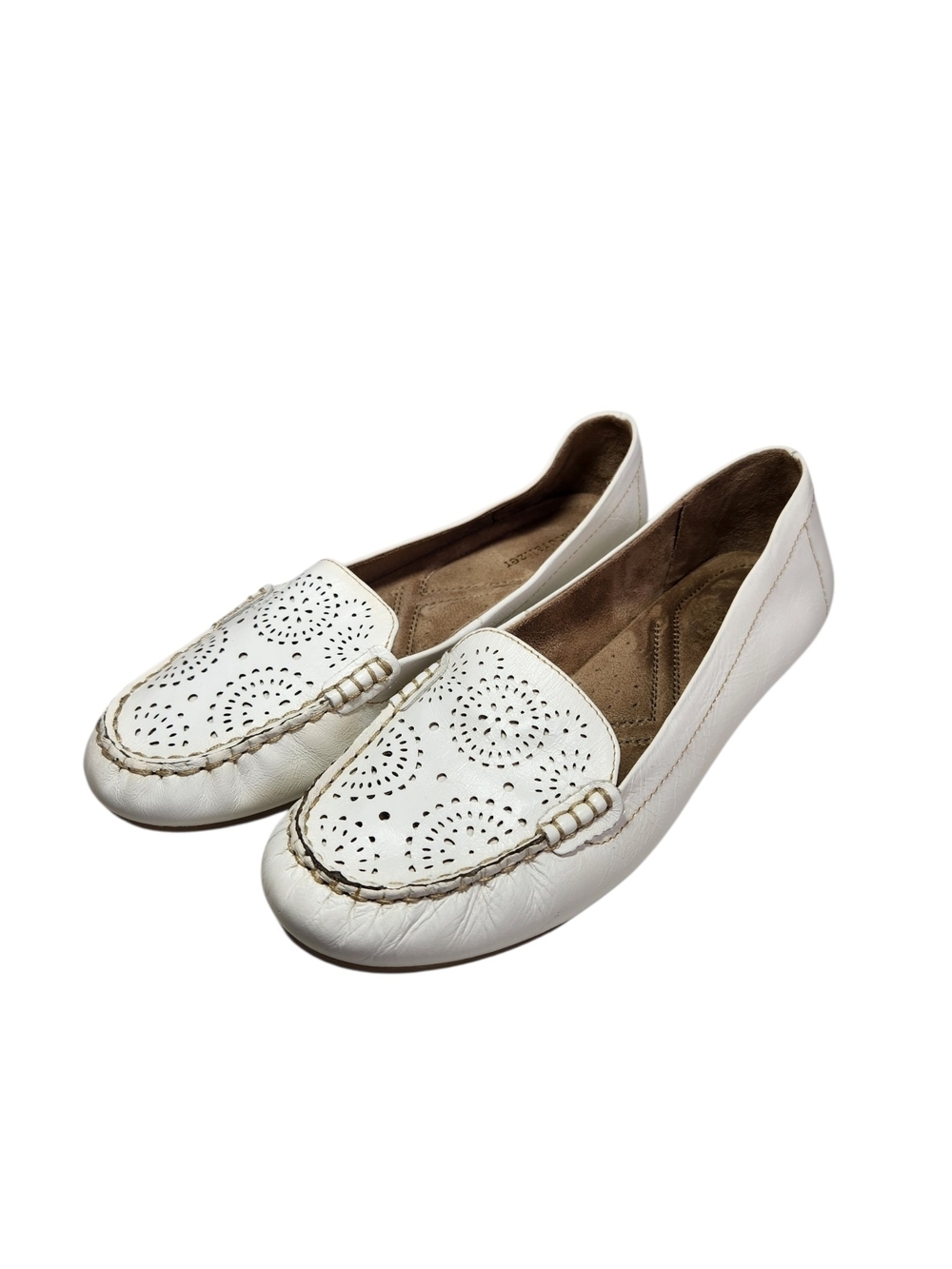 Naturalizer White Leather Loafers Womens 9.5M Comfort Slip On Perforated Flats
